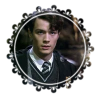05 Tom Riddle