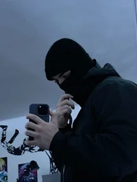 masked best friend