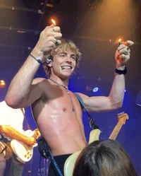 Ross lynch 