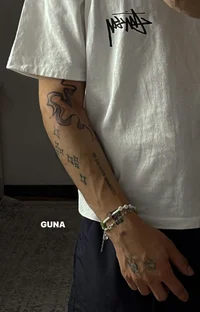 TATTOO ARTIST
