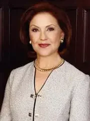 Emily Gilmore 