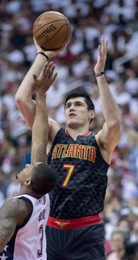 Ersan Ilyasova