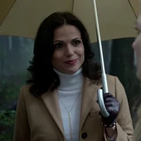 01 - Regina Mills