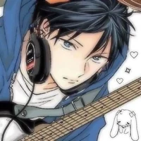 MUSIC Bassist