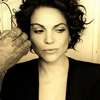 lana parrilla