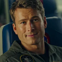 Glen Powell