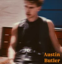 -001 AUSTIN BUTLER-