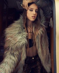 400 - Angelina Mango