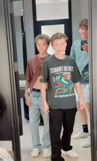 Sharpe family singer