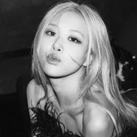 Rosé Chae-young Park