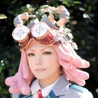 Cosplayer Mei