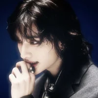 hwang hyunjin