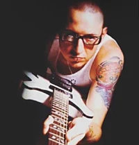 Chester Bennington 