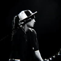 TOM KAULITZ