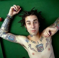 TRAVIS BARKER