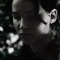 02 KATNISS EVERDEEN
