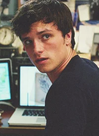 Josh hutcherson 