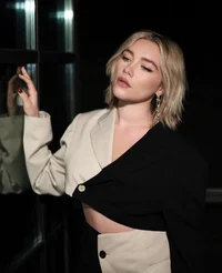 Florence Pugh 009