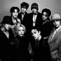 Stray Kids