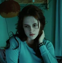 07 ISABELLA SWAN