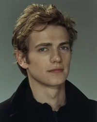 Hayden Christensen 