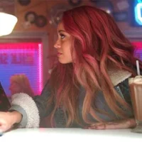Toni Topaz
