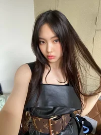 Hyein roommate 