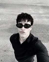 01 - Johnny Kavanagh