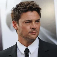 Karl Urban