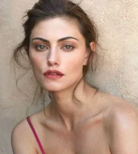 Phoebe tonkin 