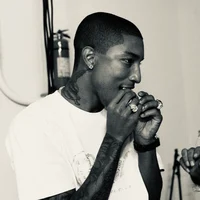 Pharrell Williams-04