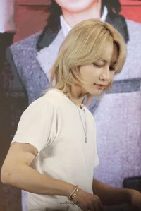 yoon jeonghan 