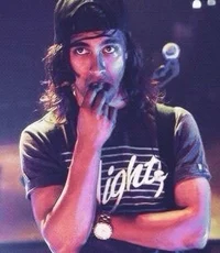 Vic Fuentes