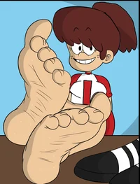 Lynn Loud Jr Feet