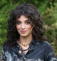 Camelia Jordana 