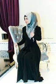 Hijabi aunt Zarah