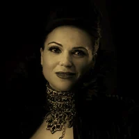 evil queen regina