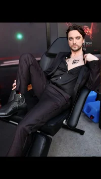 Richard Harmon 