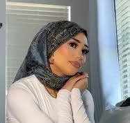 Hijabi aunt Zahrahh