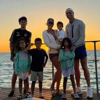 Ronaldo family 2