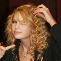 Taylor Alison Swif 