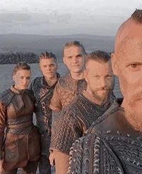 05 VIKINGS CAST