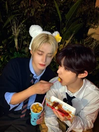 WoongHao