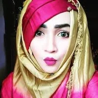 Hijabi Aunt Nayirah 