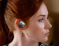 Amy Pond cyberman 