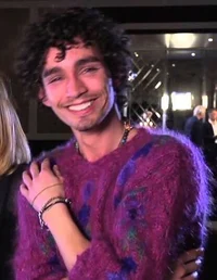 Robert Sheehan