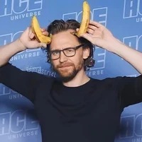 Tom hiddleston 