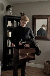 Неизвестный парень 