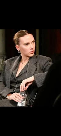 Scarlett johansson 
