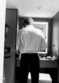 V -GRAYSON HAWTHORNE